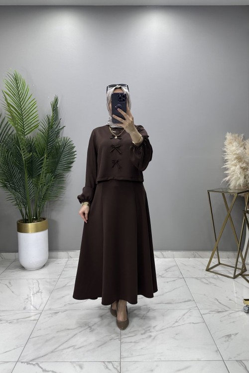 FİYONKLU TAKIM KAHVERENGİ  Kahverengi